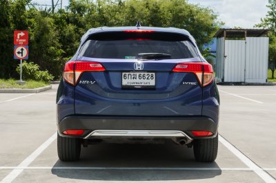 HONDA HR-V 1.8 E AT ปี 2016 (6กฆ6628)