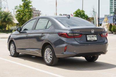 HONDA CITY 1.0 V AT ปี 2021 (2ขฎ8674)