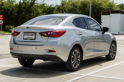 MAZDA 2 1.5 XD HIGH PLUS AT ปี 2015 (4กธ9461)