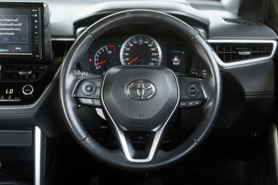 TOYOTA COROLLA CROSS 1.8 SPORTS ปี2022 (3ขน1183)