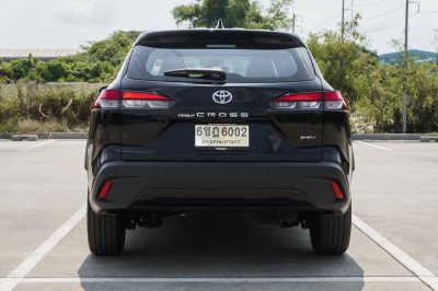 TOYOTA COROLLA CROSS 1.8 HYBRID PREMIUM ปี2024 (6ขฎ6002)