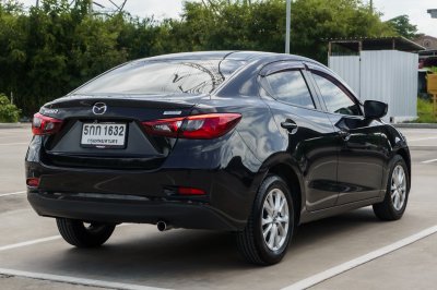 MAZDA 2 1.3 HIGH CONNECT AT ปี 2016 (5กก1632)