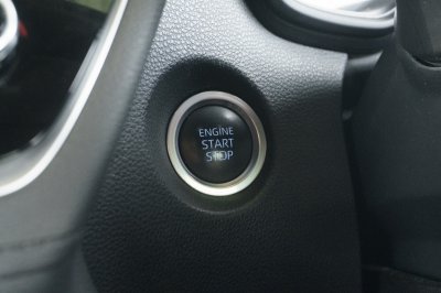 TOYOTA COROLLA CROSS 1.8 SPORTS ปี2022 (3ขน1183)