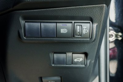 TOYOTA COROLLA CROSS 1.8 HYBRID PREMIUM ปี2024 (งต1361)