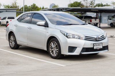 TOYOTA ALTIS 1.6 G AT ปี2015 (4กฆ9501)