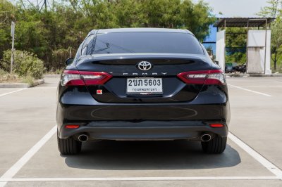 TOYOTA CAMRY 2.5 SPORT AT ปี2021 จด2022 (2ขภ5603)