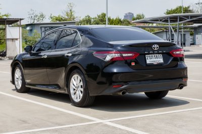 TOYOTA CAMRY 2.5 SPORT AT ปี2021 จด2022 (2ขภ5603)