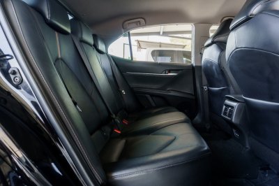 TOYOTA CAMRY 2.5 SPORT AT ปี2021 จด2022 (2ขภ5603)