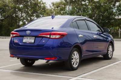 TOYOTA YARIS ATIV 1.2 S ปี2017 (9กด3659)