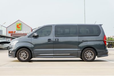 HYUNDAI H1 2.5 ELITE AT ปี2019 (1นก2903)