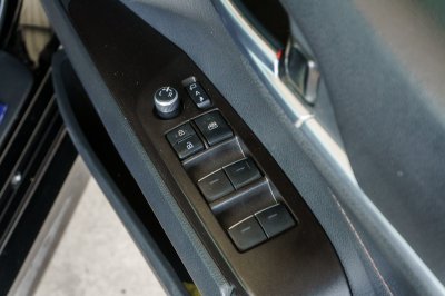 TOYOTA CAMRY 2.5 SPORT AT ปี2021 จด2022 (2ขภ5603)