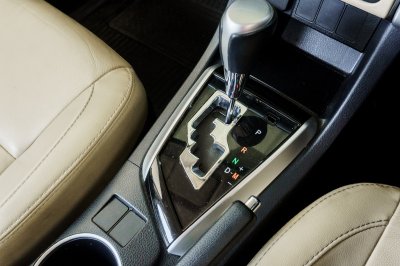 TOYOTA ALTIS 1.6 G AT ปี2019 (8กผ1905)