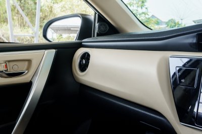 TOYOTA ALTIS 1.6 G AT ปี2019 (8กผ1905)