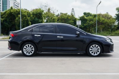 TOYOTA ALTIS 1.6 G AT ปี2020 (1ขน4096)