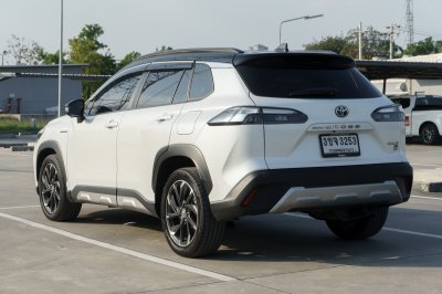 TOYOTA COROLLA CROSS 1.8 HV GR SPORT AT ปี 2022 (3ขจ3253)