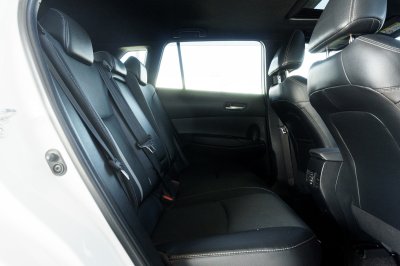 TOYOTA COROLLA CROSS 1.8 HV GR SPORT AT ปี 2022 (3ขจ3253)