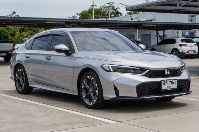 HONDA CIVIC 2.0 E:HEV EL+ ปี2025 (ฉด7642)