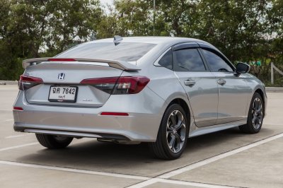 HONDA CIVIC 2.0 E:HEV EL+ ปี2025 (ฉด7642)