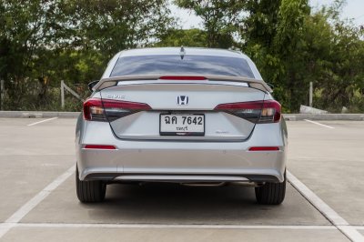 HONDA CIVIC 2.0 E:HEV EL+ ปี2025 (ฉด7642)