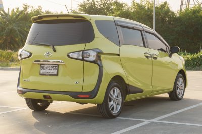 TOYOTA SIENTA 1.5 G AT ปี 2019 (9กด5255)