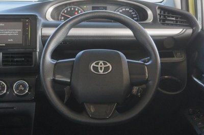 TOYOTA SIENTA 1.5 G AT ปี 2019 (9กด5255)