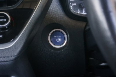 TOYOTA COROLLA CROSS 1.8 HYBRID SMART ปี2021 (1ขญ5345)