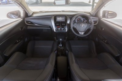 TOYOTA YARIS ATIV 1.2 SPORT AT ปี 2022 (3ขก7825)