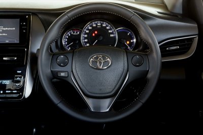 TOYOTA YARIS ATIV 1.2 SPORT AT ปี 2022 (3ขก7825)