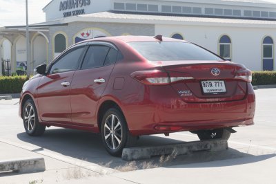 TOYOTA YARIS ATIV 1.2 S+ AT ปี 2018 (9กส771)