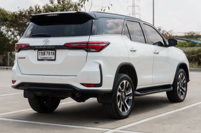 TOYOTA FORTUNER 2.4 LEGENDER ปี2021 (1ขส7919)