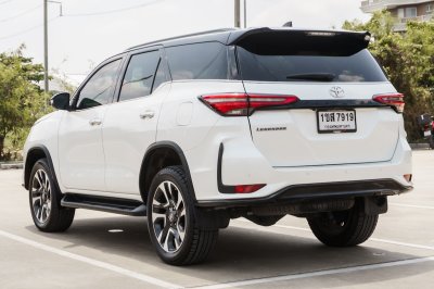 TOYOTA FORTUNER 2.4 LEGENDER ปี2021 (1ขส7919)