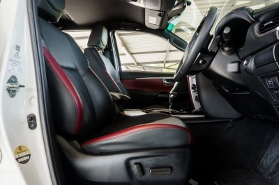 TOYOTA FORTUNER 2.4 LEGENDER ปี2022 (3ขย3213)