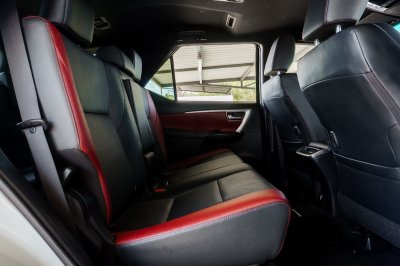 TOYOTA FORTUNER 2.4 LEGENDER ปี2022 (2ขฐ2946)