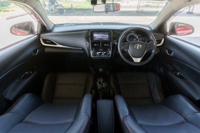 TOYOTA YARIS ATIV 1.2 S+ AT ปี 2018 (9กส771)