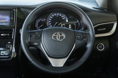 TOYOTA YARIS ATIV 1.2 S+ AT ปี 2018 (9กส771)