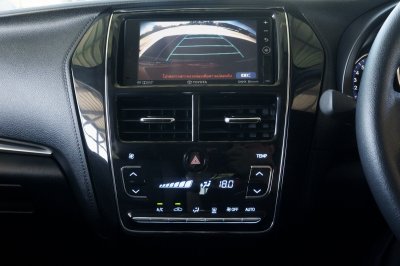 TOYOTA YARIS ATIV 1.2 S+ AT ปี 2018 (9กส771)