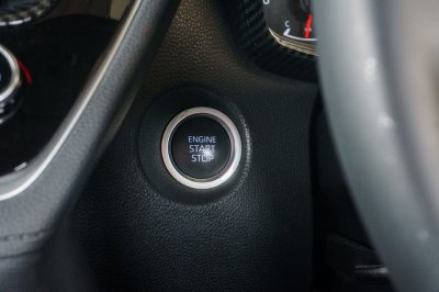 TOYOTA COROLLA CROSS 1.8 SPORT ปี2022 (6ขบ1567)