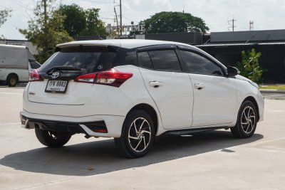 TOYOTA YARIS 1.2 SPORT ปี2022 (กจ8982)