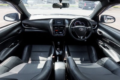 TOYOTA YARIS 1.2 SPORT ปี2022 (กจ8982)