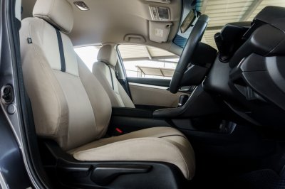 HONDA CIVIC 1.8 E ปี2019 (8กค3743)