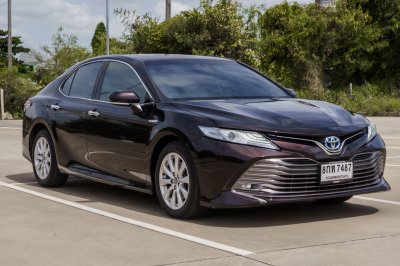TOYOTA CAMRY 2.5 HYBRID AT ปี 2019 (8กท7487)