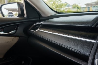 HONDA CIVIC 1.8 E ปี2019 (8กค3743)