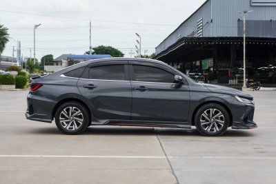 TOYOTA YARIS 1.2 PREMIUM ปี2023 (3ขษ4220)