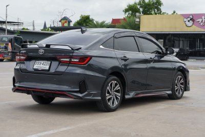 TOYOTA YARIS 1.2 PREMIUM ปี2023 (3ขษ4220)