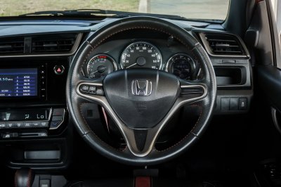 HONDA BR-V 1.5 SV ปี2020 (1ขฉ2105)