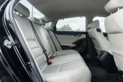 HONDA ACCORD 2.0 HYBRID ปี2021 (2ขฆ4736)