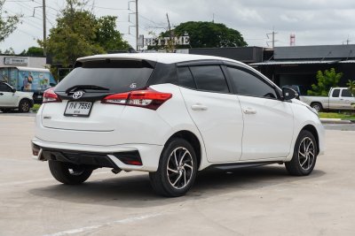 TOYOTA YARIS 1.2 SPORT ปี2022 (กง7559)