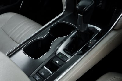 HONDA ACCORD 2.0 HYBRID ปี2021 (2ขฆ4736)