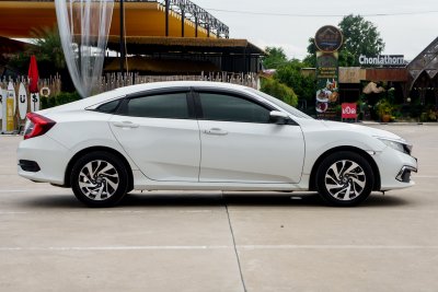 HONDA CIVIC 1.8 E ปี2021 (2ขฌ613)