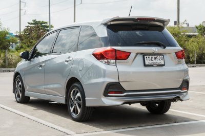 HONDA MOBILIO 1.5 RS ปี2020 (1ขฎ9520)